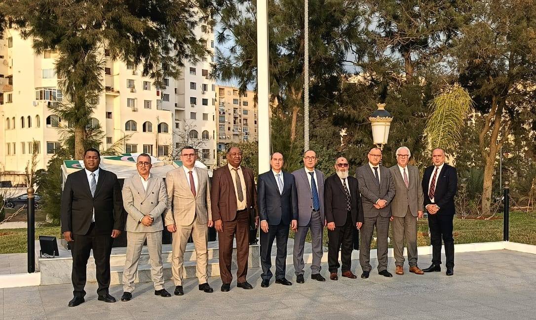 أعضاء المكتب يجتمعون لانتخاب نائبي رئيس المجلس